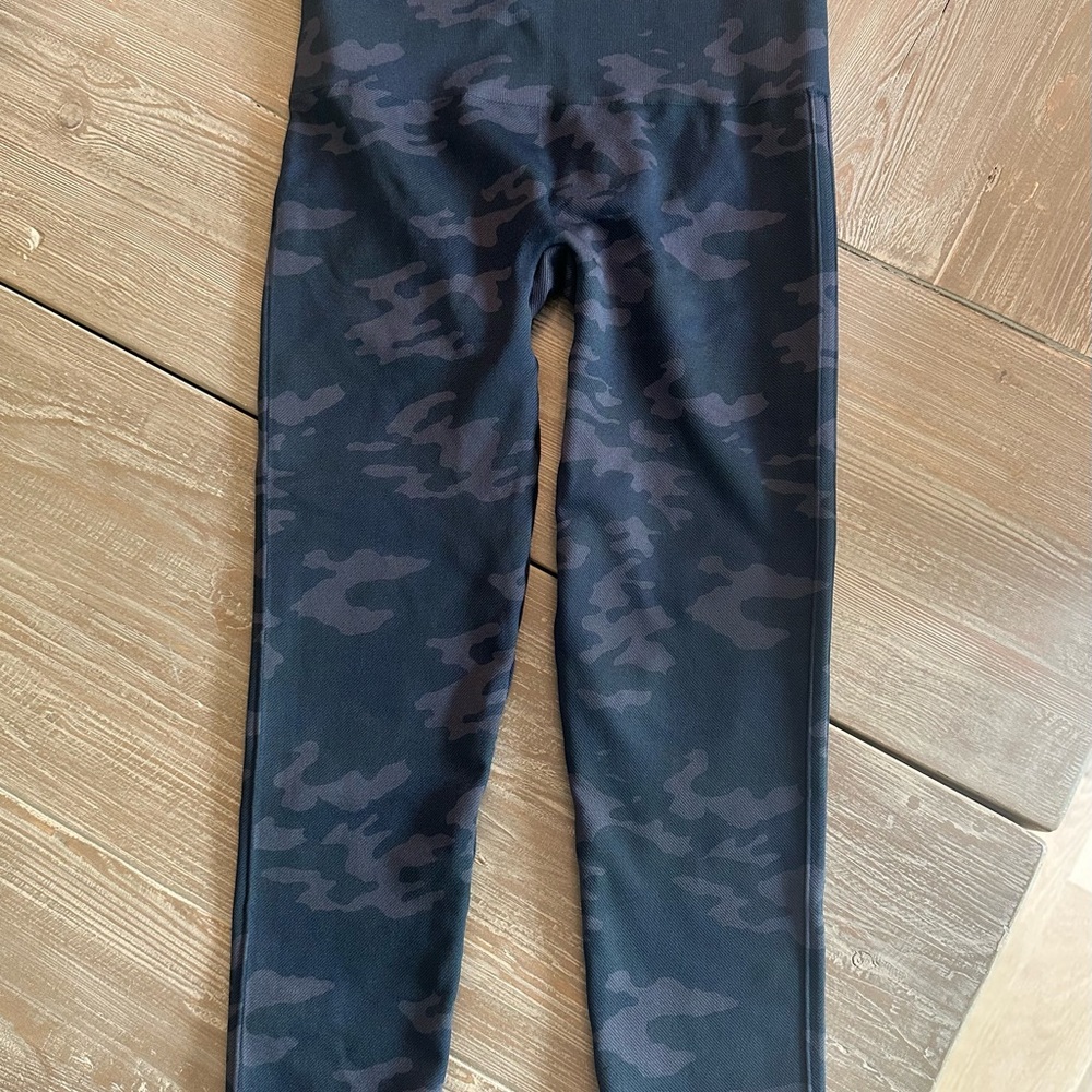 SPANX Black and Gray Performance Leggings